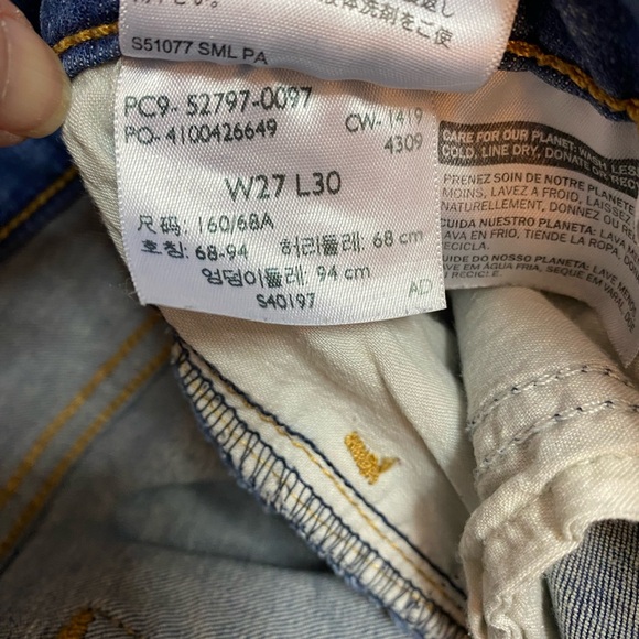 Women’s Levi Strauss & Co high rise supper skinny jeans size 27 waist. - Picture 4 of 4